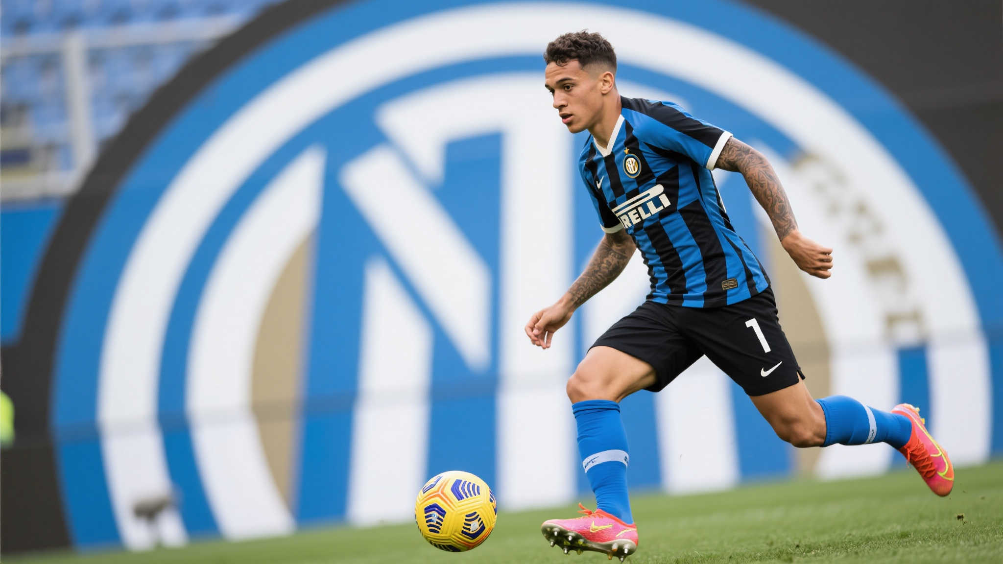 国米追求霍伊伦&曼联出价4500万欧,邦尼即将加盟国米 国米追求霍伊伦&曼联出价4500万欧,邦尼即将加盟国米