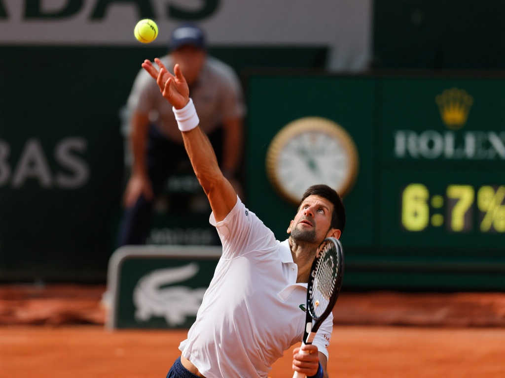 张奔斗:德约发球一发成功率高达86.7%,堪称神技! 张奔斗:德约发球一发成功率高达86.7%,堪称神技!